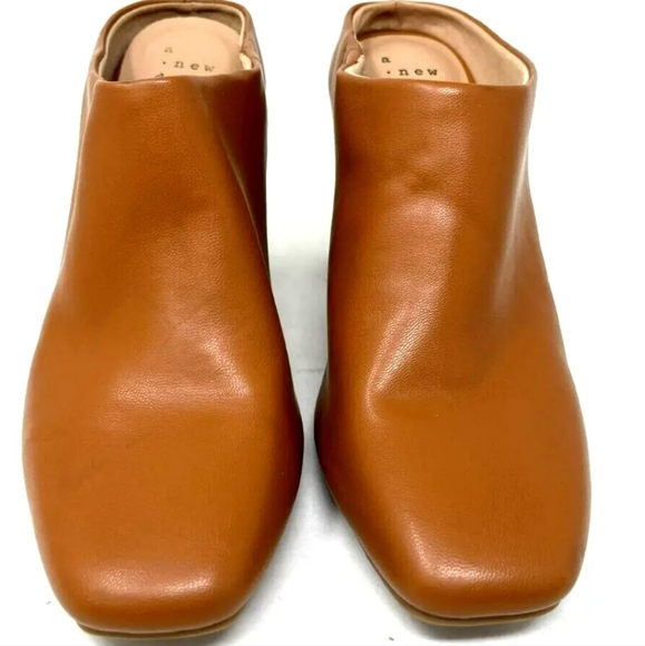 Women's Cognac Paula Memory Foam Mule Heels - Picture 2 of 4